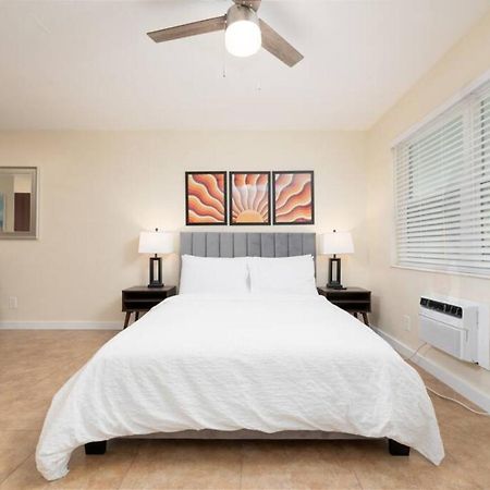 Just Off Wilton Drive Apt 7 Форт Лодърдейл Екстериор снимка