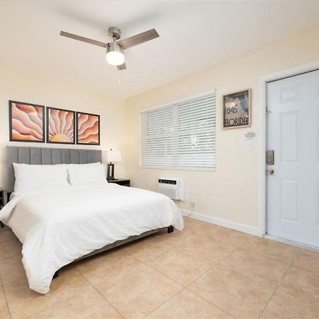 Just Off Wilton Drive Apt 7 Форт Лодърдейл Екстериор снимка