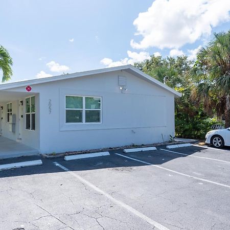 Just Off Wilton Drive Apt 7 Форт Лодърдейл Екстериор снимка
