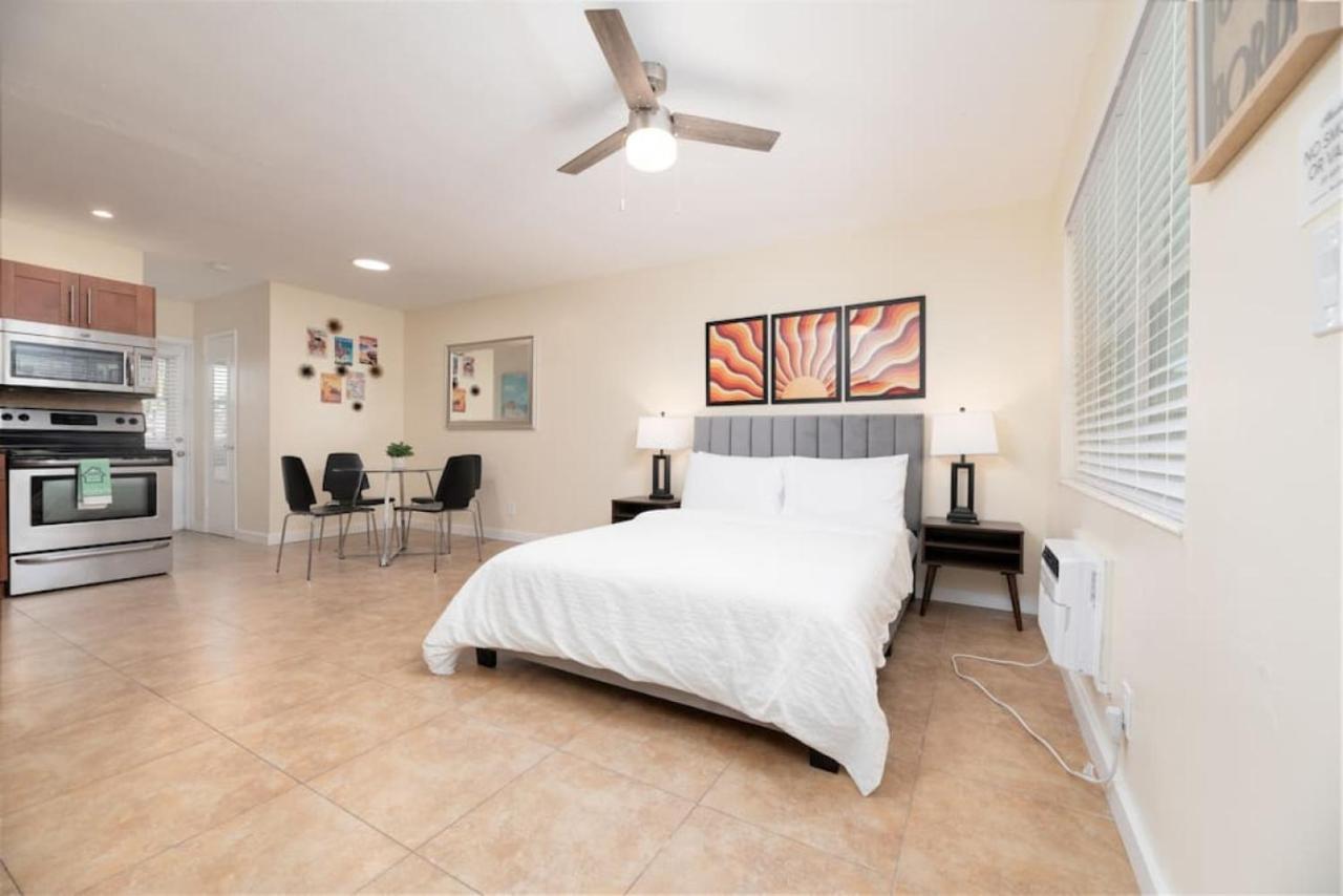 Just Off Wilton Drive Apt 7 Форт Лодърдейл Екстериор снимка