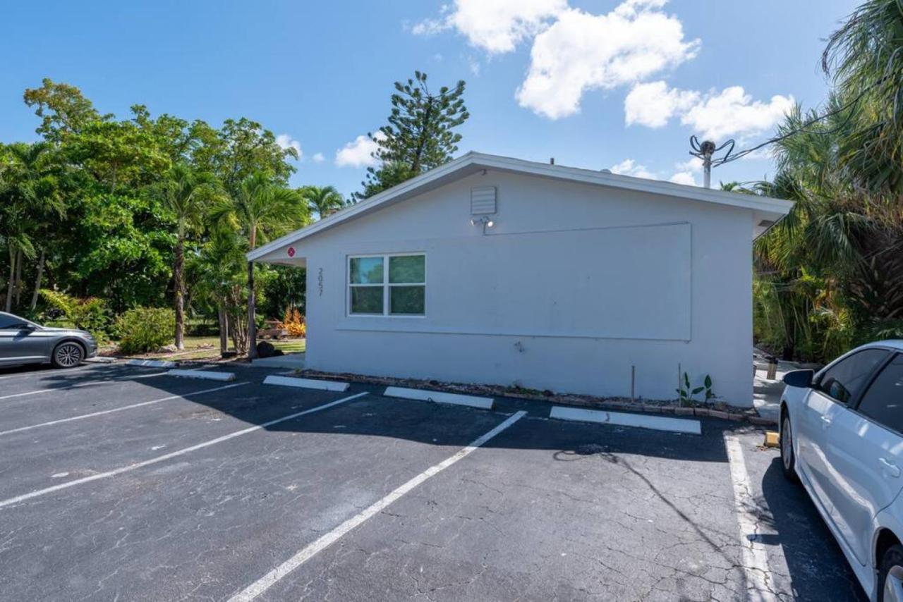 Just Off Wilton Drive Apt 7 Форт Лодърдейл Екстериор снимка