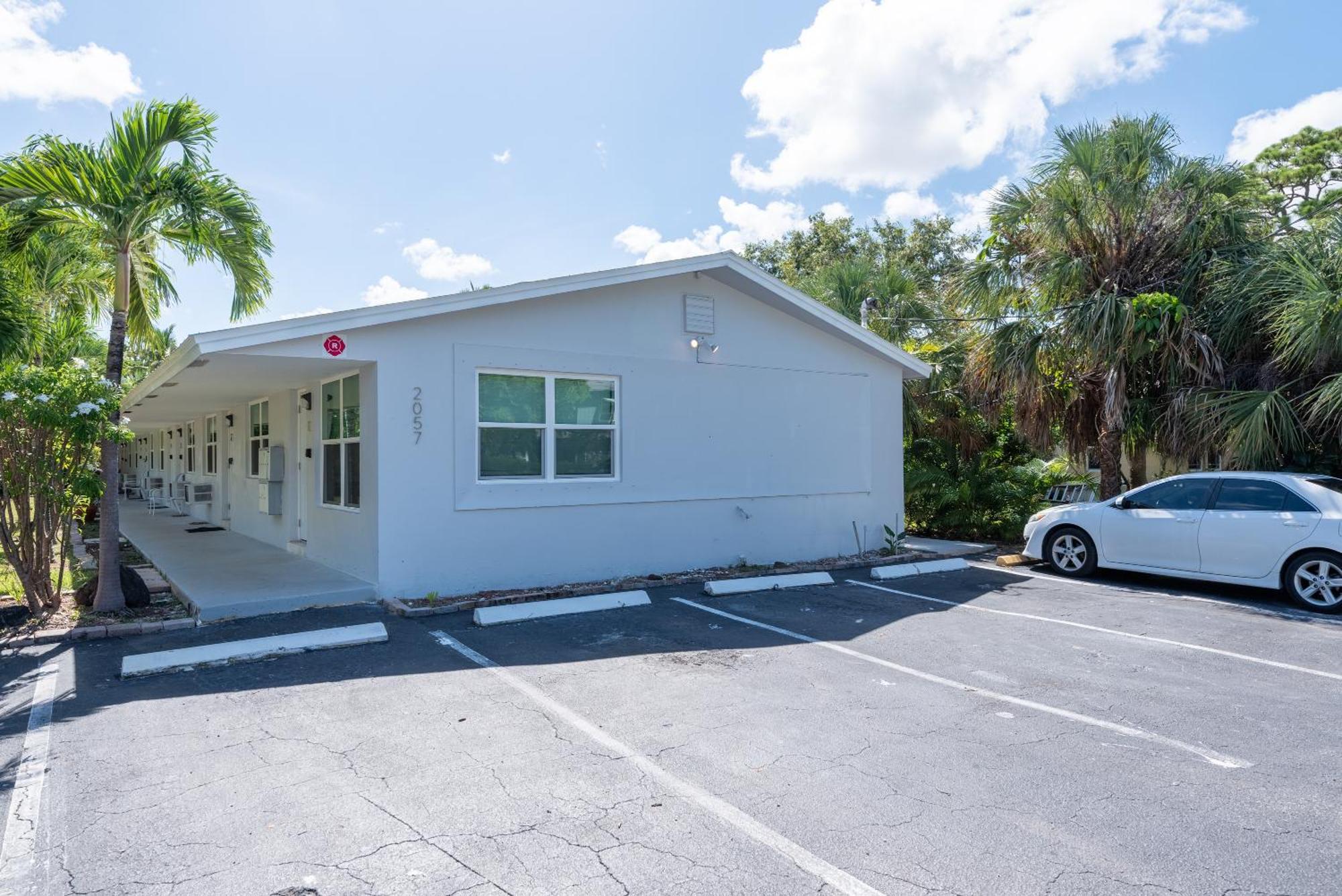 Just Off Wilton Drive Apt 7 Форт Лодърдейл Екстериор снимка
